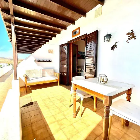 컨트리하우스 Rural House In Finca With Views To Volcan, Tahice Lanzarote Tahiche