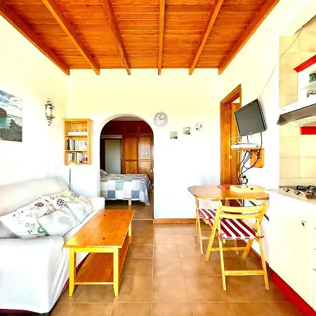 컨트리하우스 Rural House In Finca With Views To Volcan, Tahice Lanzarote *