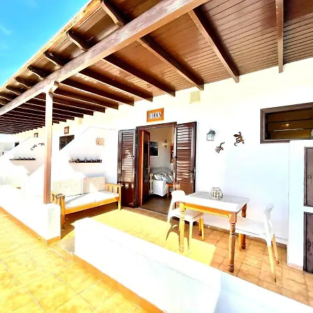 Rural House In Finca With Views To Volcan, Tahice Lanzarote