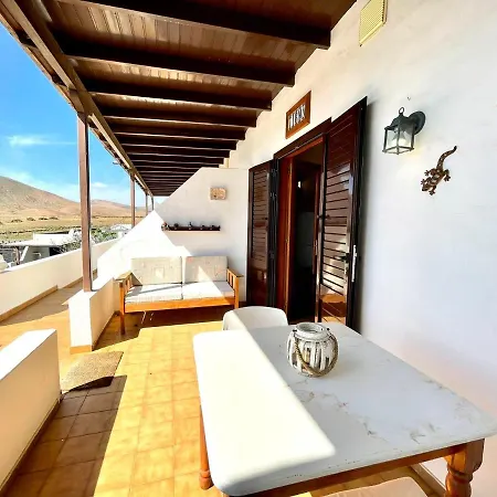Rural House In Finca With Views To Volcan, Tahice Lanzarote Country house *