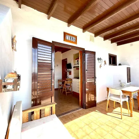Rural House In Finca With Views To Volcan, Tahice Lanzarote Country house Tahiche