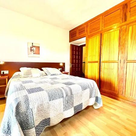 Rural House In Finca With Views To Volcan, Tahice Lanzarote *