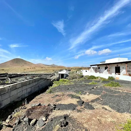 Rural House In Finca With Views To Volcan, Tahice Lanzarote * Tahiche