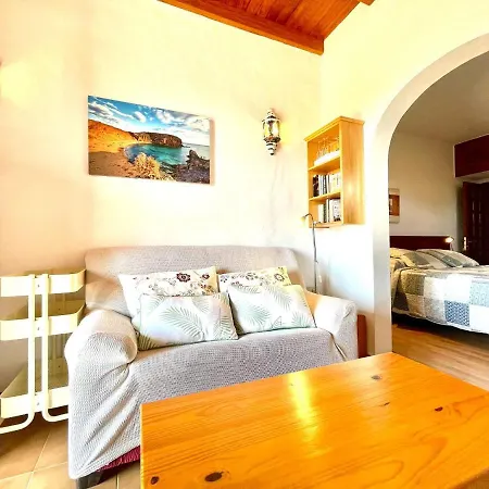 Rural House In Finca With Views To Volcan, Tahice Lanzarote Country house *