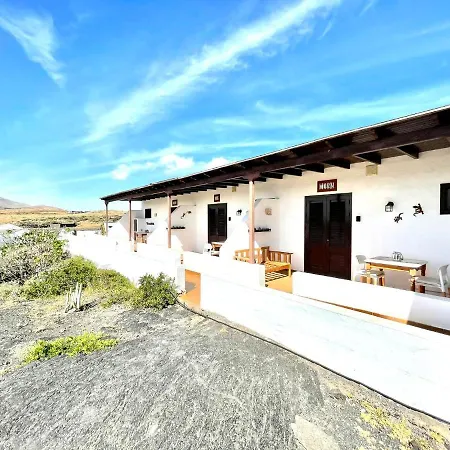 Country house Rural House In Finca With Views To Volcan, Tahice Lanzarote