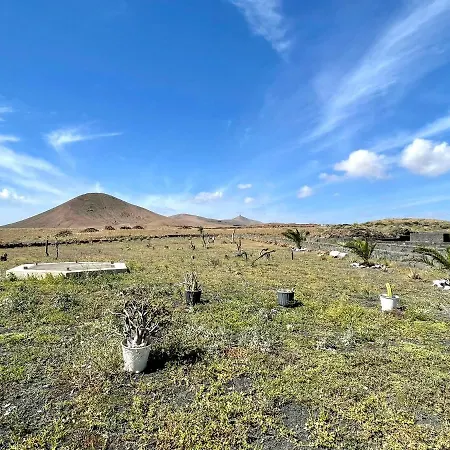 Rural House In Finca With Views To Volcan, Tahice Lanzarote Country house
